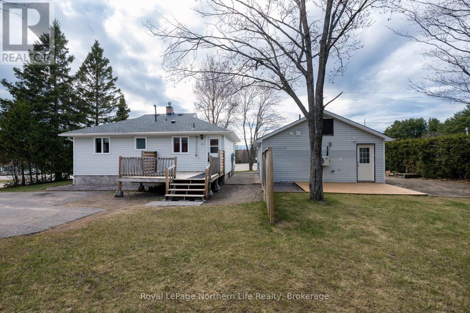 












905 AIRPORT ROAD

,
North Bay (Airport),




Ontario
P1C1A5

