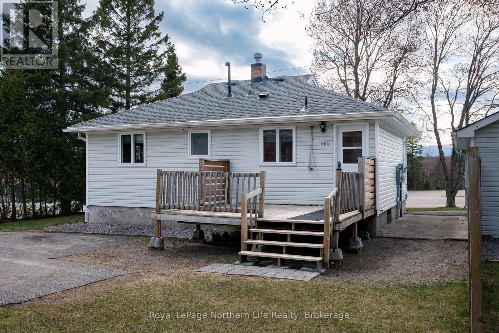 












905 AIRPORT ROAD

,
North Bay (Airport),




Ontario
P1C1A5

