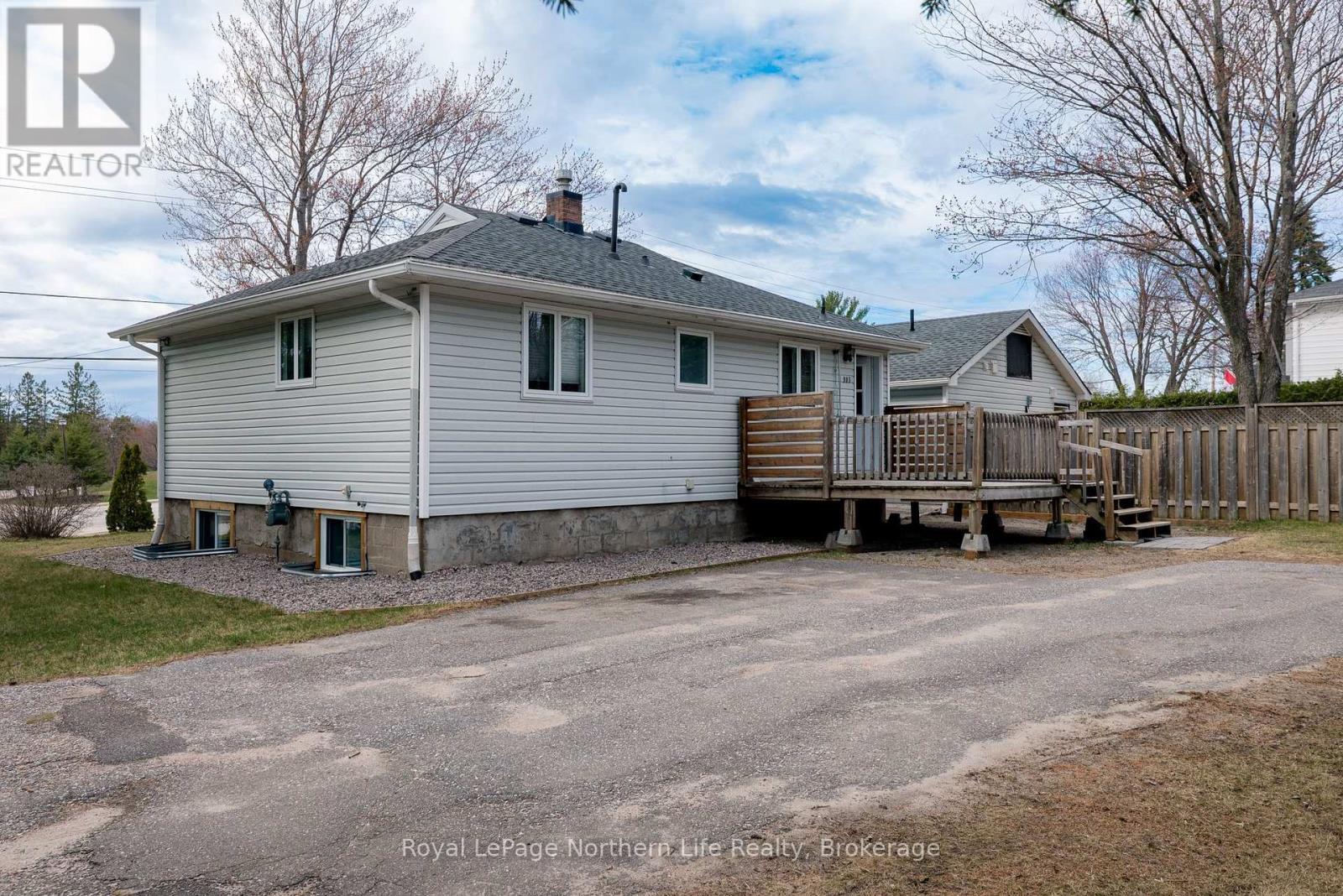 












905 AIRPORT ROAD

,
North Bay (Airport),




Ontario
P1C1A5

