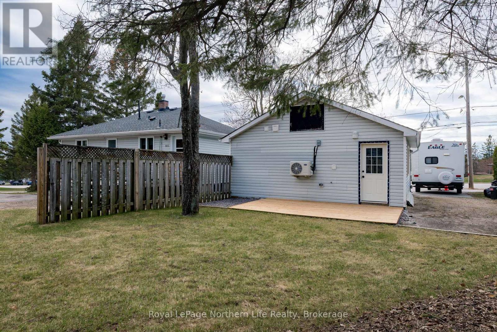 












905 AIRPORT ROAD

,
North Bay (Airport),




Ontario
P1C1A5

