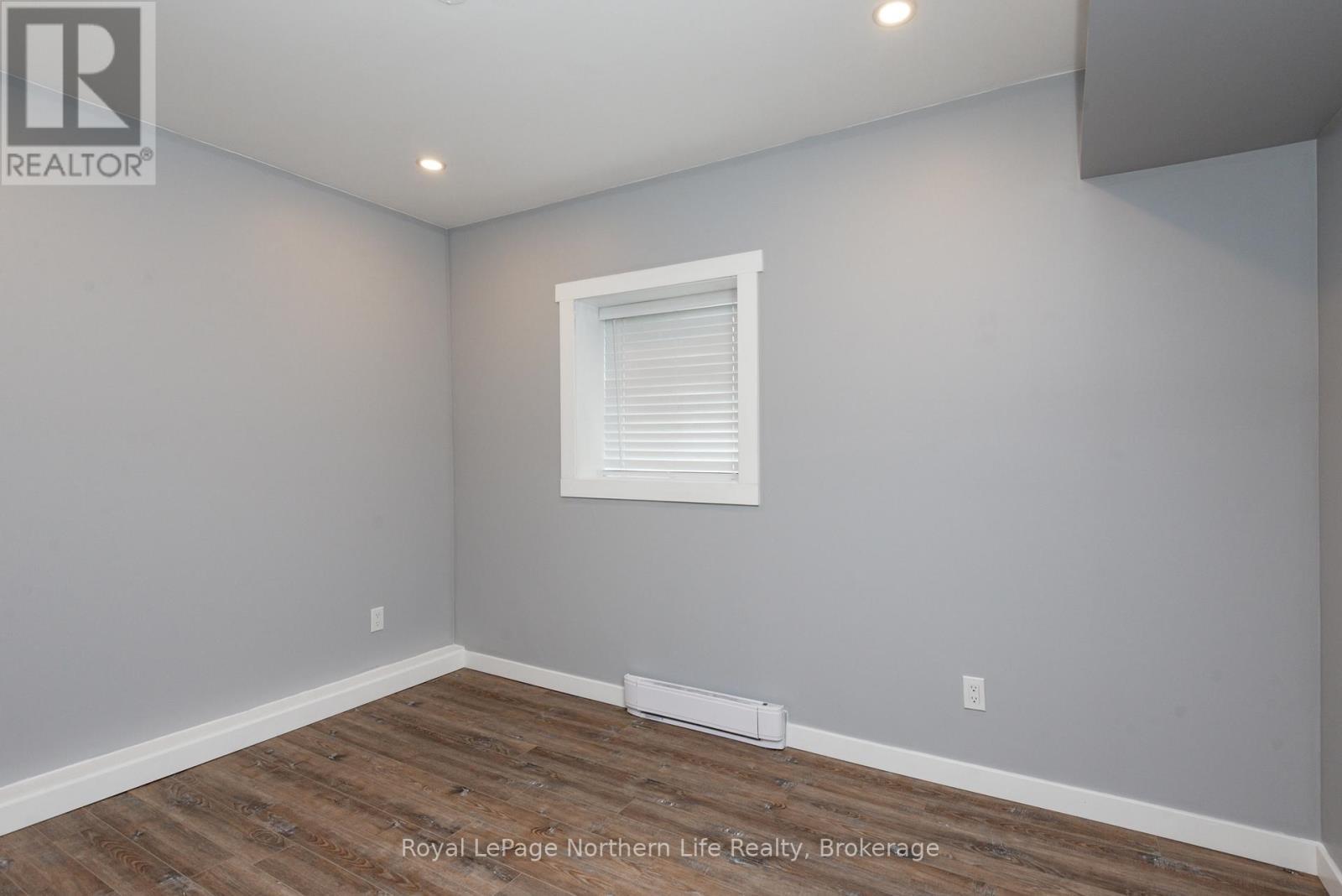 












905 AIRPORT ROAD

,
North Bay (Airport),




Ontario
P1C1A5

