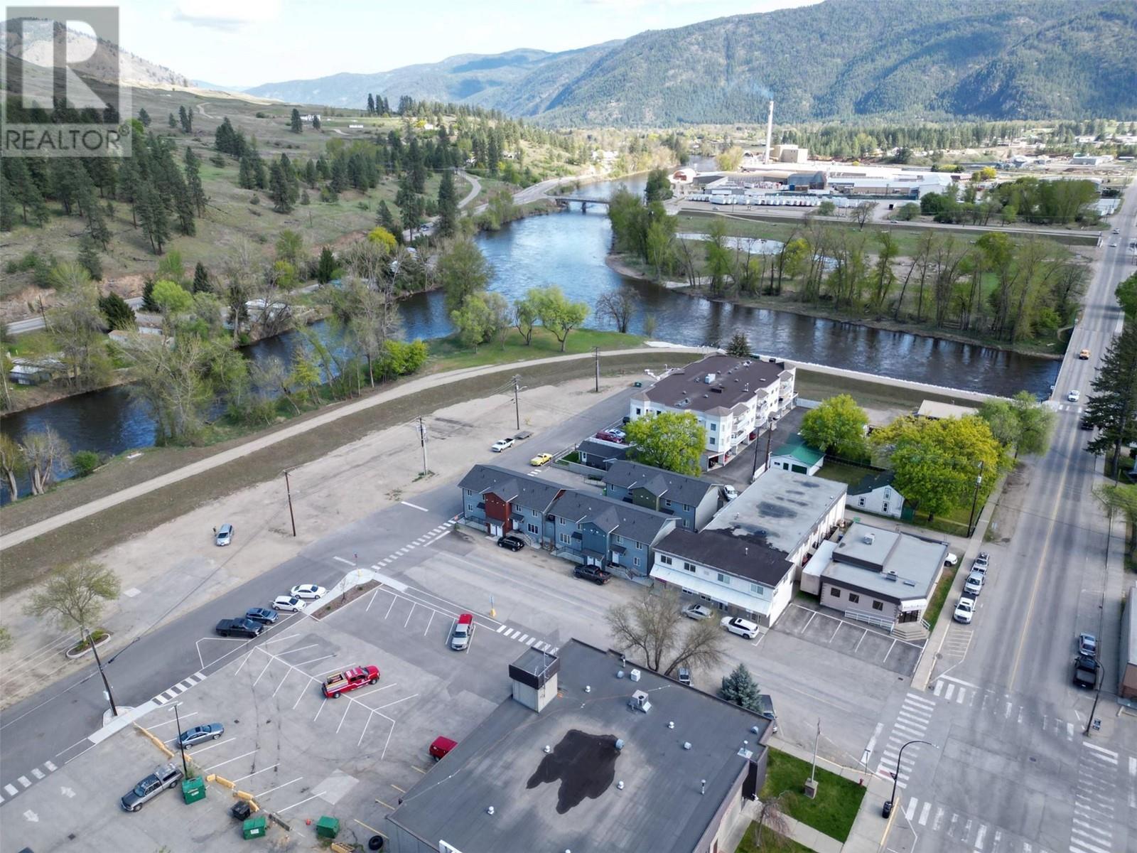 












122 72nd Avenue

,
Grand Forks,




British Columbia
V0H1H0

