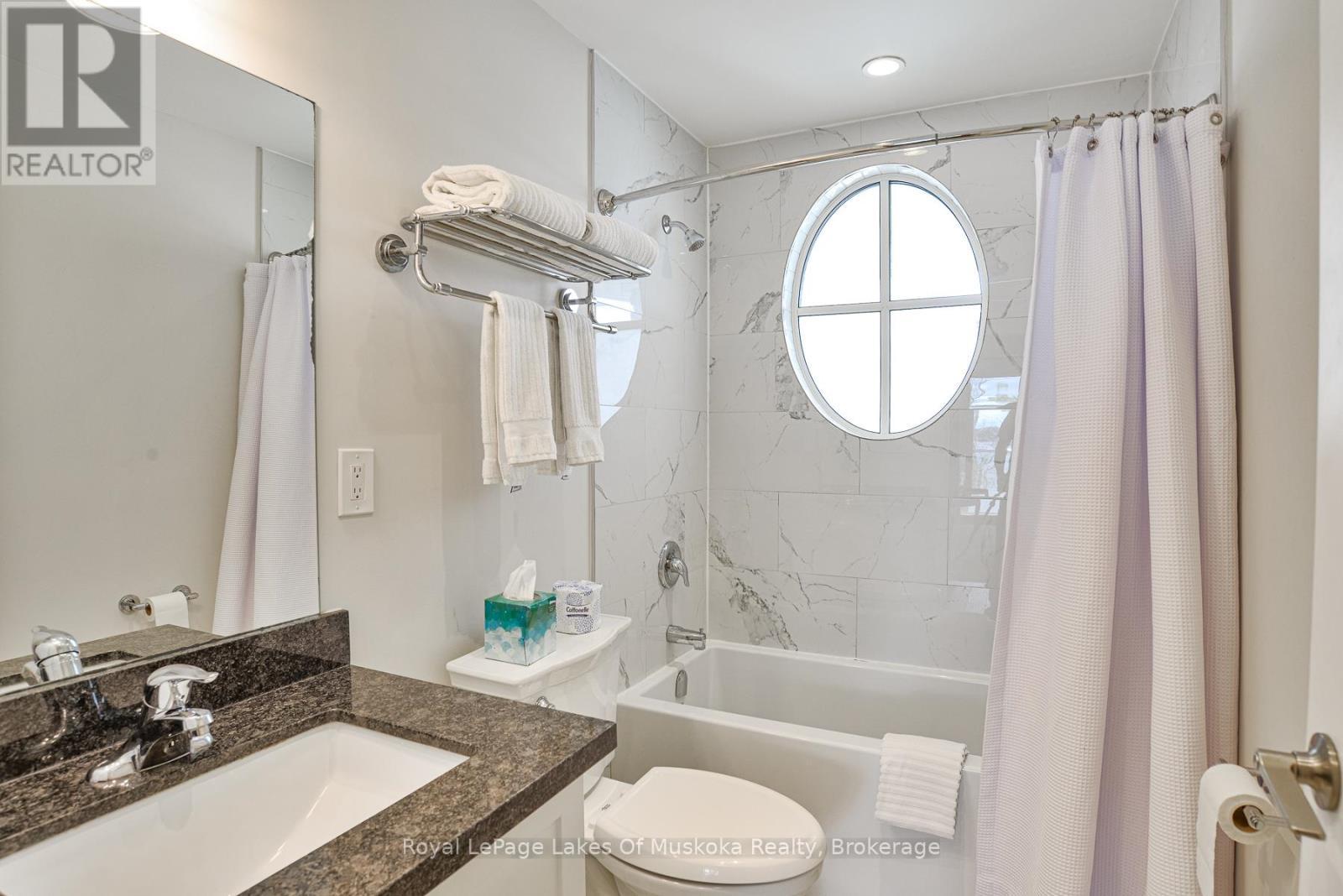 












6 - 1869 MUSKOKA RD 118 ROAD W

,
Muskoka Lakes (Monck (Muskoka Lakes)),




Ontario
P1L1W8

