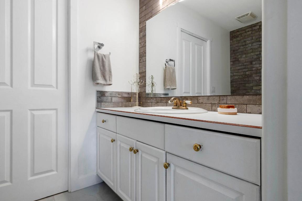 









3050


Holland

Road,
Kelowna,




BC
V1W 3P8

