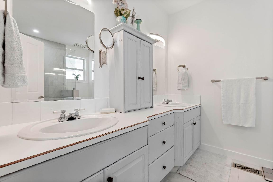 









3050


Holland

Road,
Kelowna,




BC
V1W 3P8

