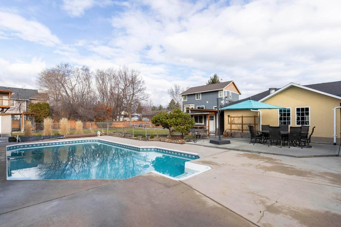 









3050


Holland

Road,
Kelowna,




BC
V1W 3P8

