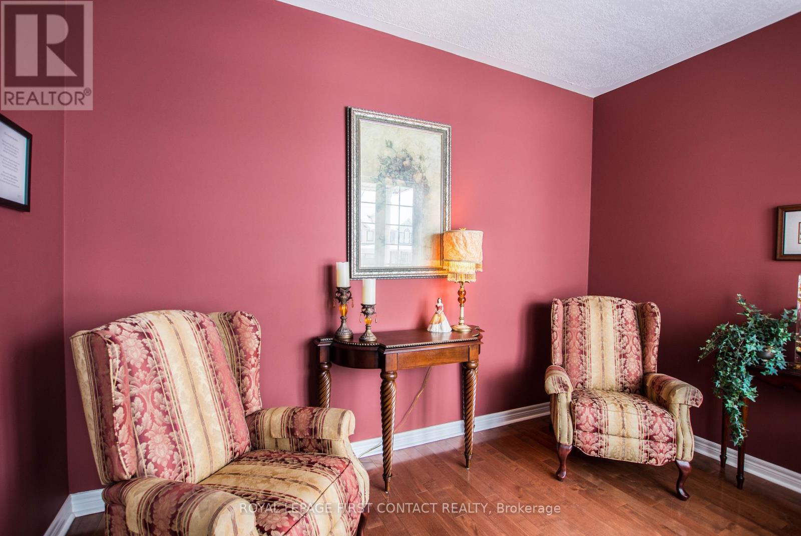 












47 BIRKHALL PLACE

,
Barrie,




Ontario
L4N0K5

