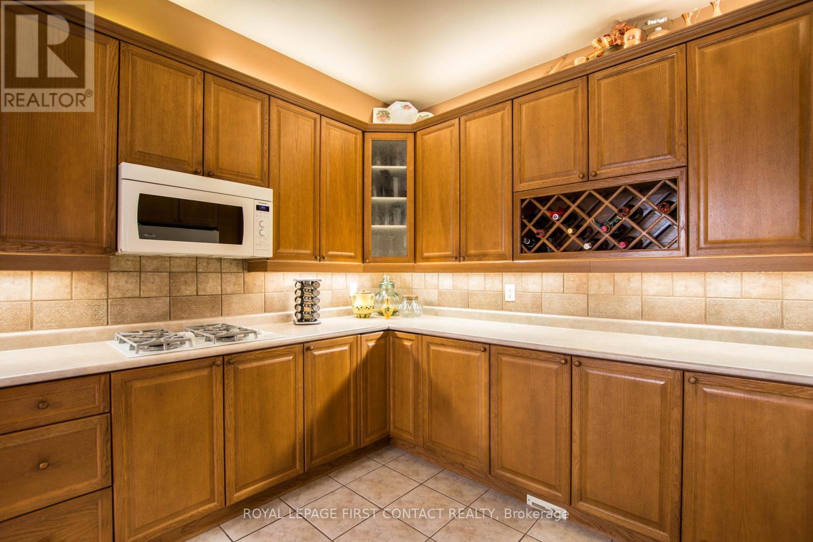 












47 BIRKHALL PLACE

,
Barrie,




Ontario
L4N0K5

