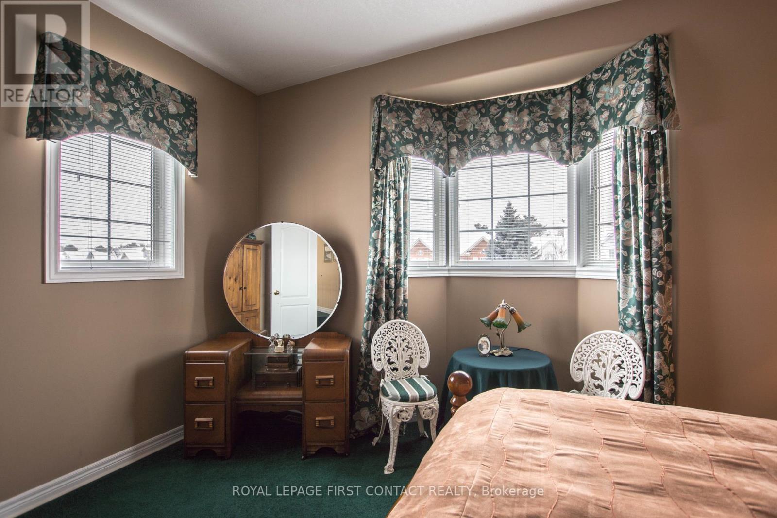 












47 BIRKHALL PLACE

,
Barrie,




Ontario
L4N0K5

