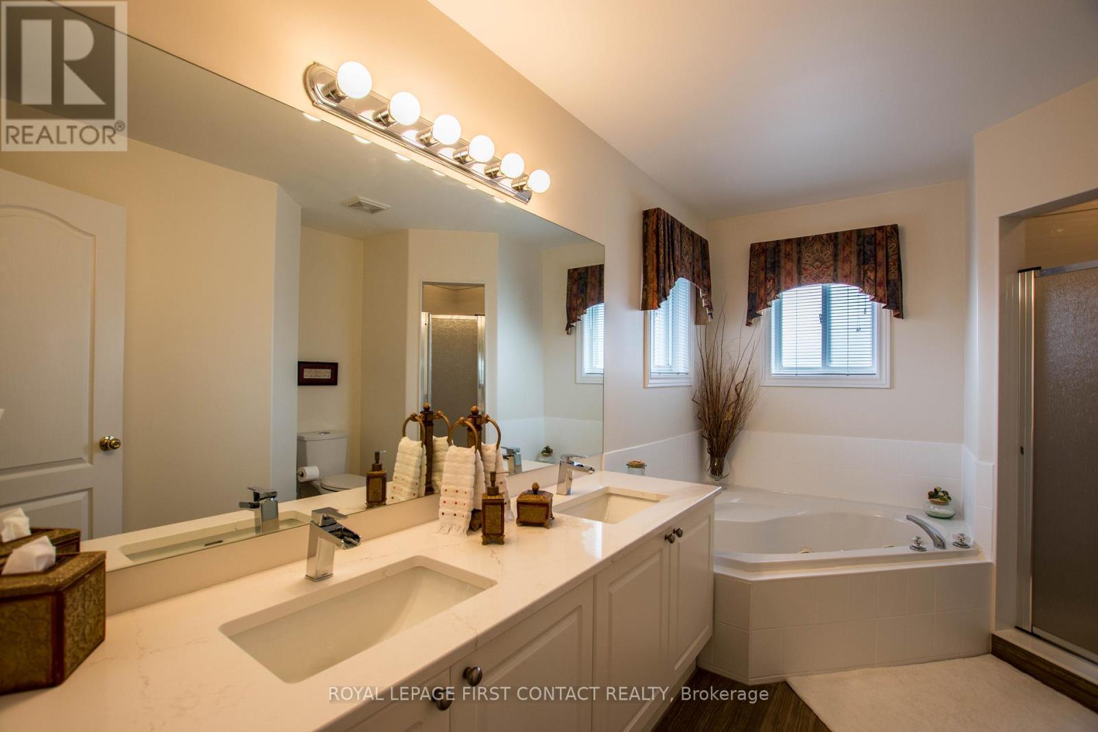 












47 BIRKHALL PLACE

,
Barrie,




Ontario
L4N0K5

