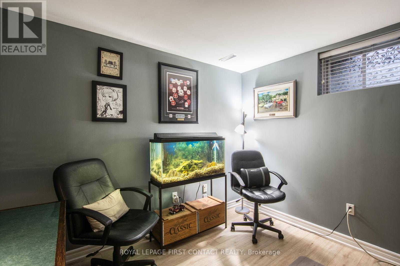 












47 BIRKHALL PLACE

,
Barrie,




Ontario
L4N0K5

