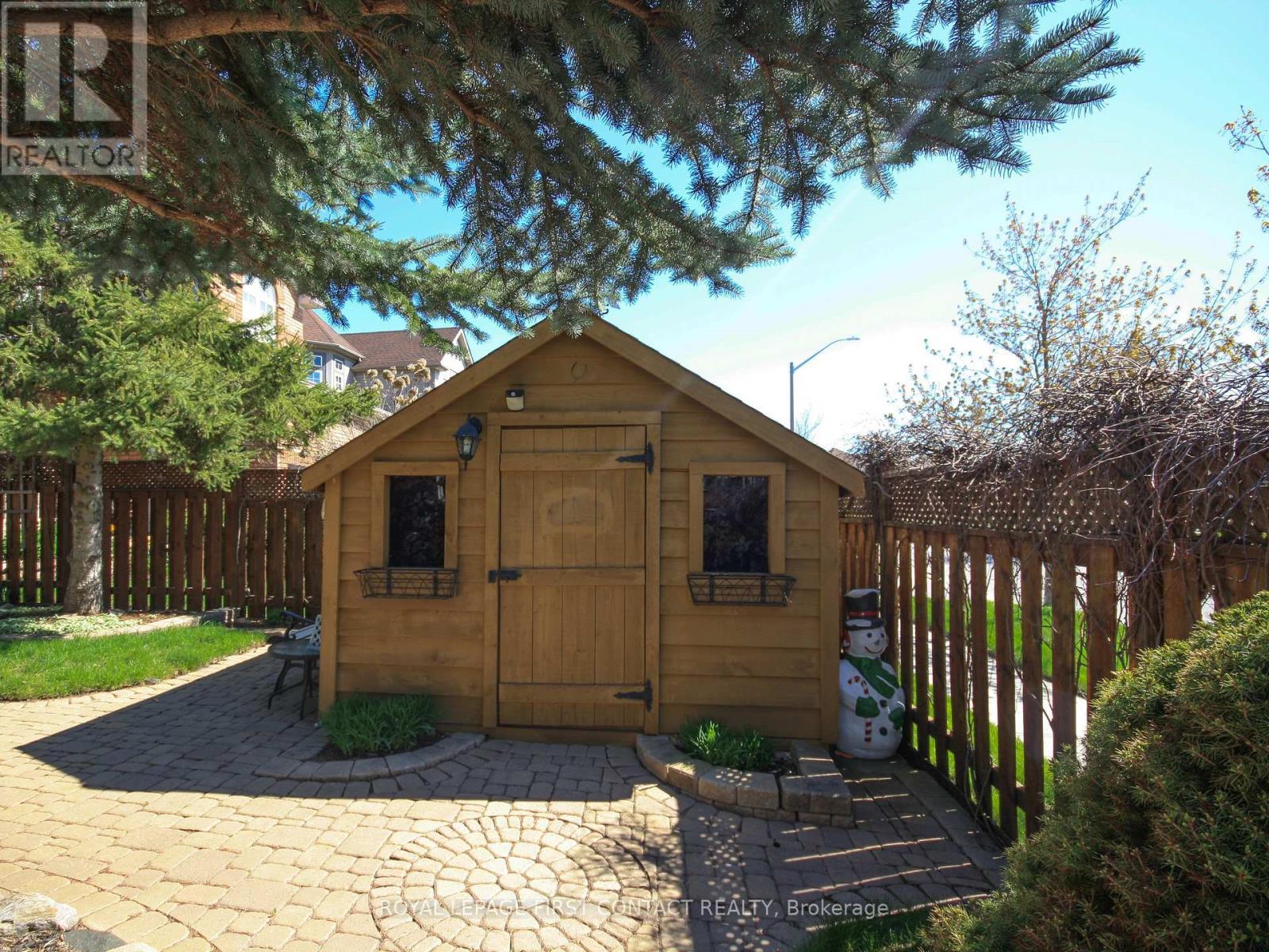 












47 BIRKHALL PLACE

,
Barrie,




Ontario
L4N0K5

