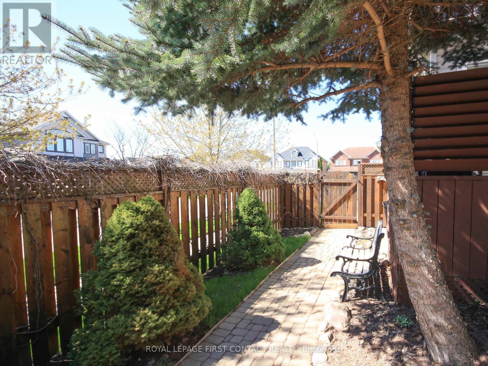 












47 BIRKHALL PLACE

,
Barrie,




Ontario
L4N0K5

