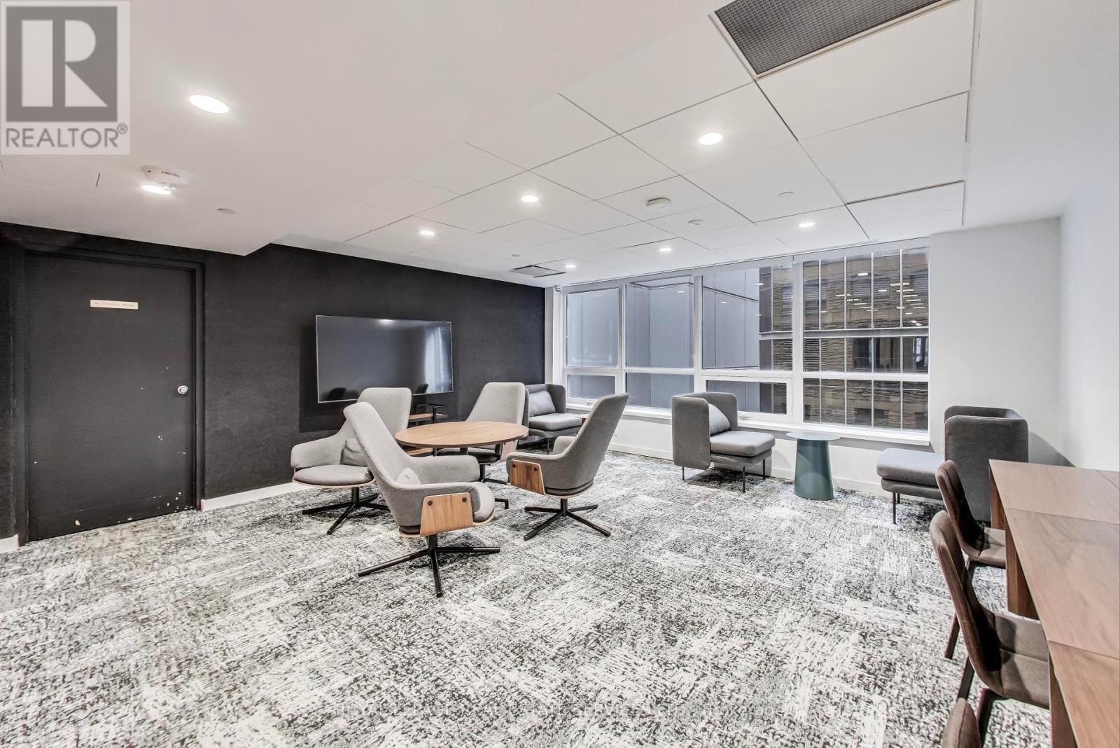 












1005 - 71 SIMCOE STREET

,
Toronto,




Ontario
M5J2S9

