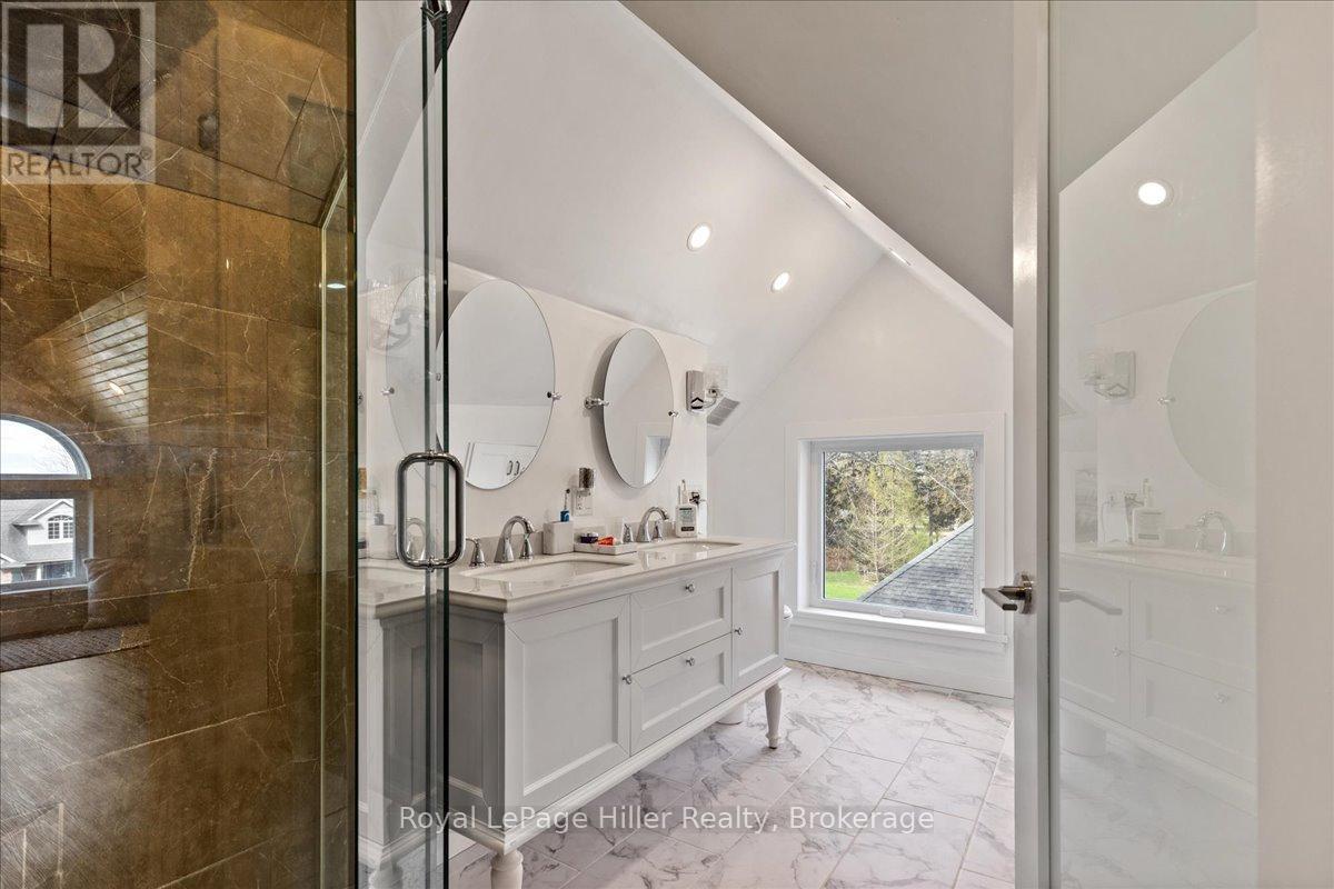 












165 STATION ROAD

,
Perth South (Sebringville),




Ontario
N0K1X0

