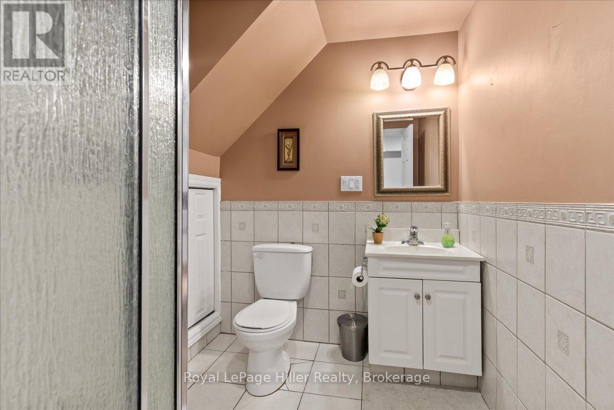 












165 STATION ROAD

,
Perth South (Sebringville),




Ontario
N0K1X0

