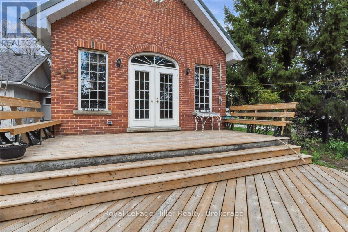 












165 STATION ROAD

,
Perth South (Sebringville),




Ontario
N0K1X0

