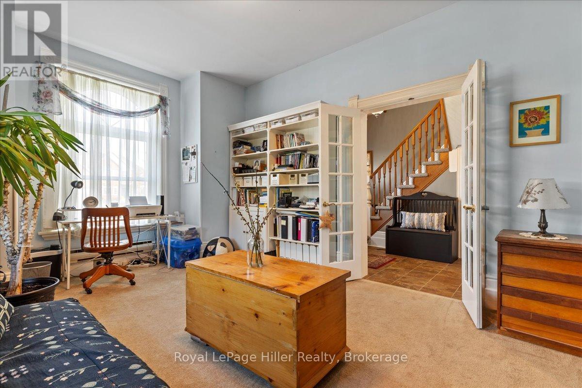 












165 STATION ROAD

,
Perth South (Sebringville),




Ontario
N0K1X0

