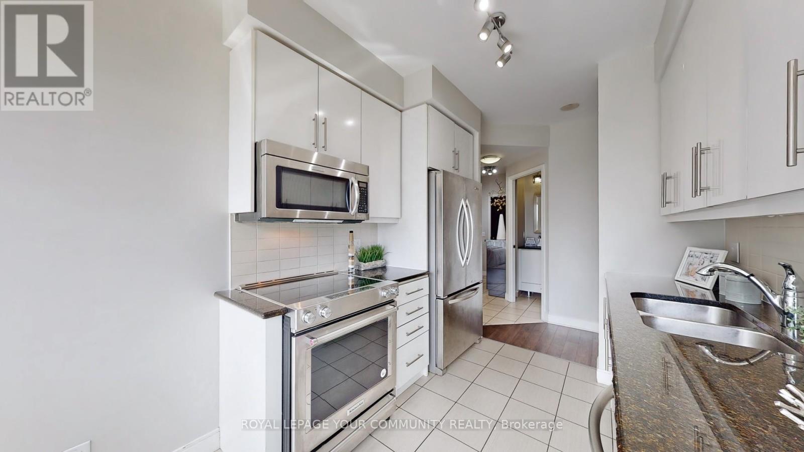 












2507 - 825 CHURCH STREET

,
Toronto,




Ontario
M4W3Z4

