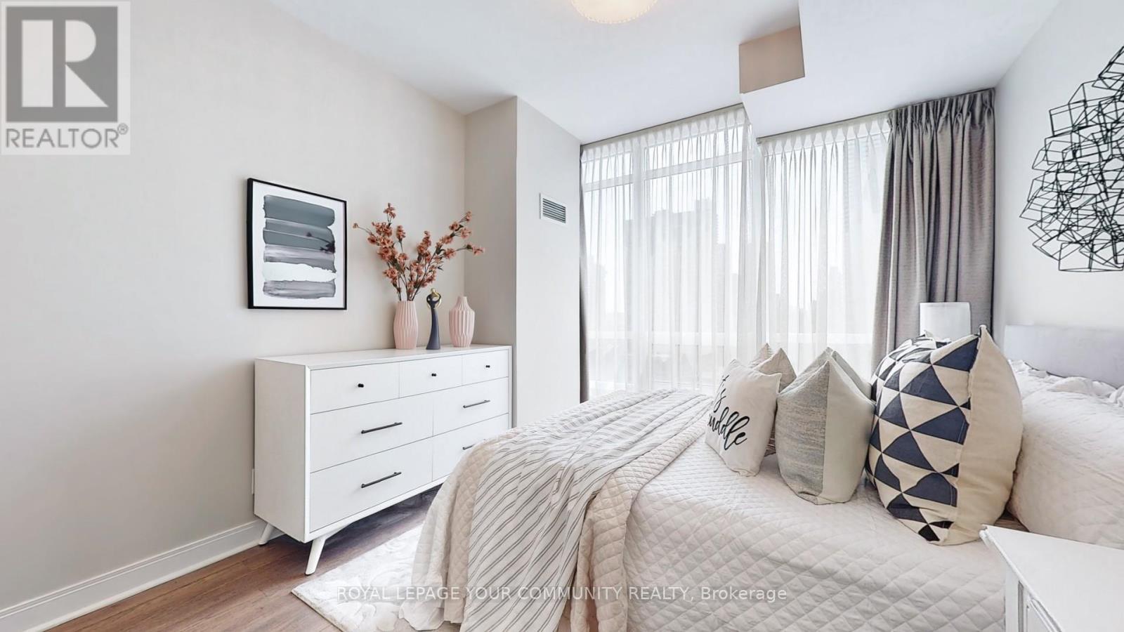 












2507 - 825 CHURCH STREET

,
Toronto,




Ontario
M4W3Z4

