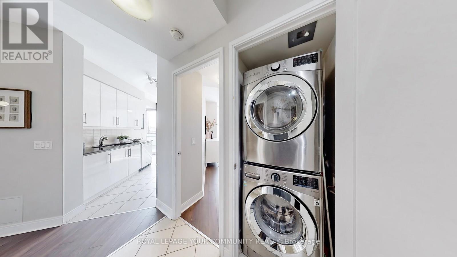 












2507 - 825 CHURCH STREET

,
Toronto,




Ontario
M4W3Z4

