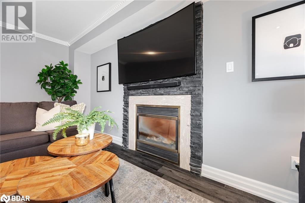 












1240 FIELD Drive

,
Milton,




Ontario
L9T6G4

