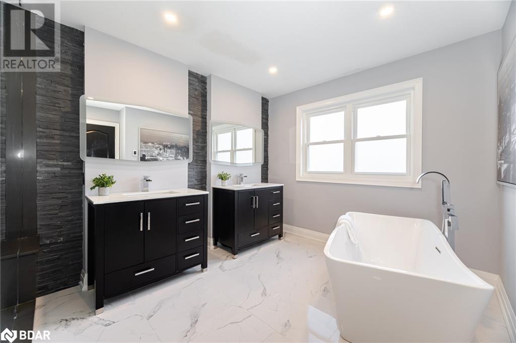 












1240 FIELD Drive

,
Milton,




Ontario
L9T6G4

