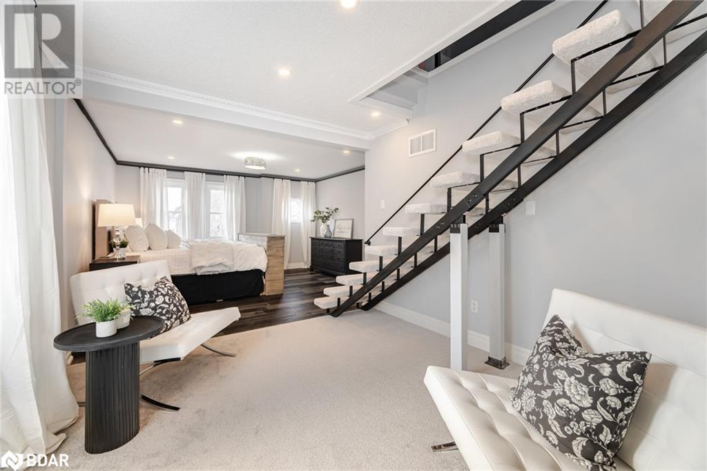 












1240 FIELD Drive

,
Milton,




Ontario
L9T6G4

