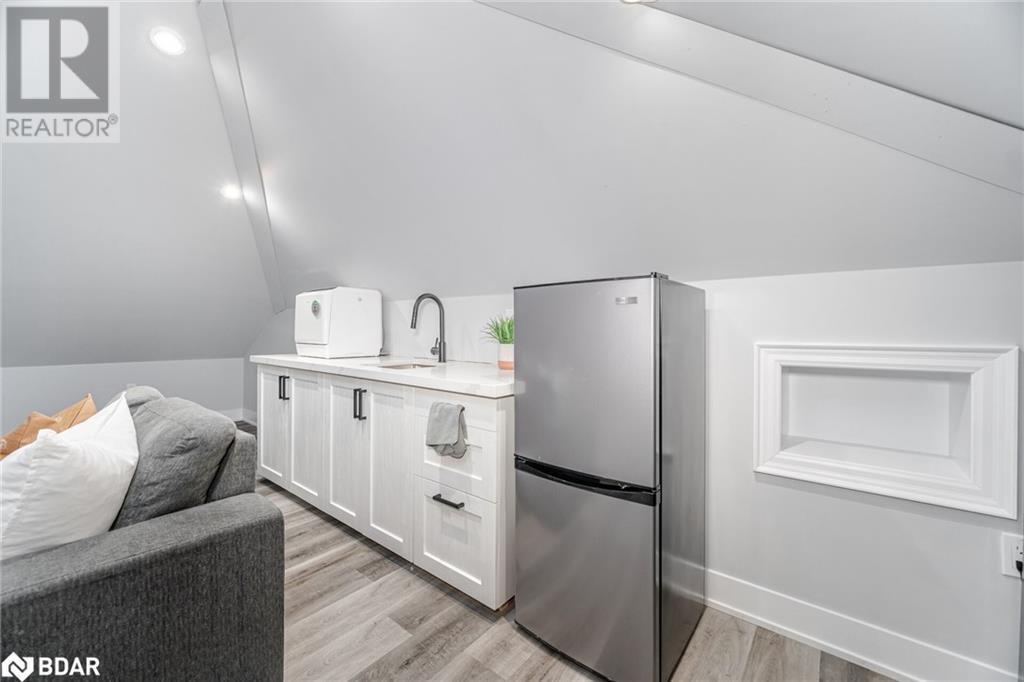 












1240 FIELD Drive

,
Milton,




Ontario
L9T6G4

