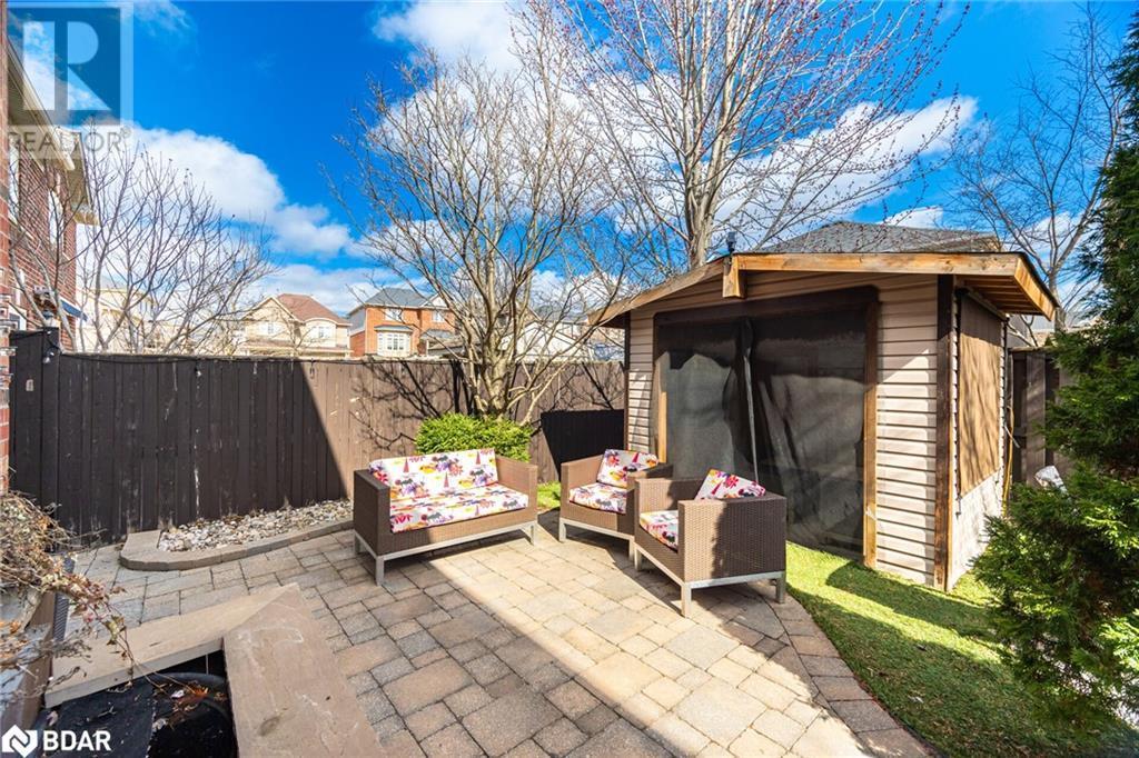 












1240 FIELD Drive

,
Milton,




Ontario
L9T6G4

