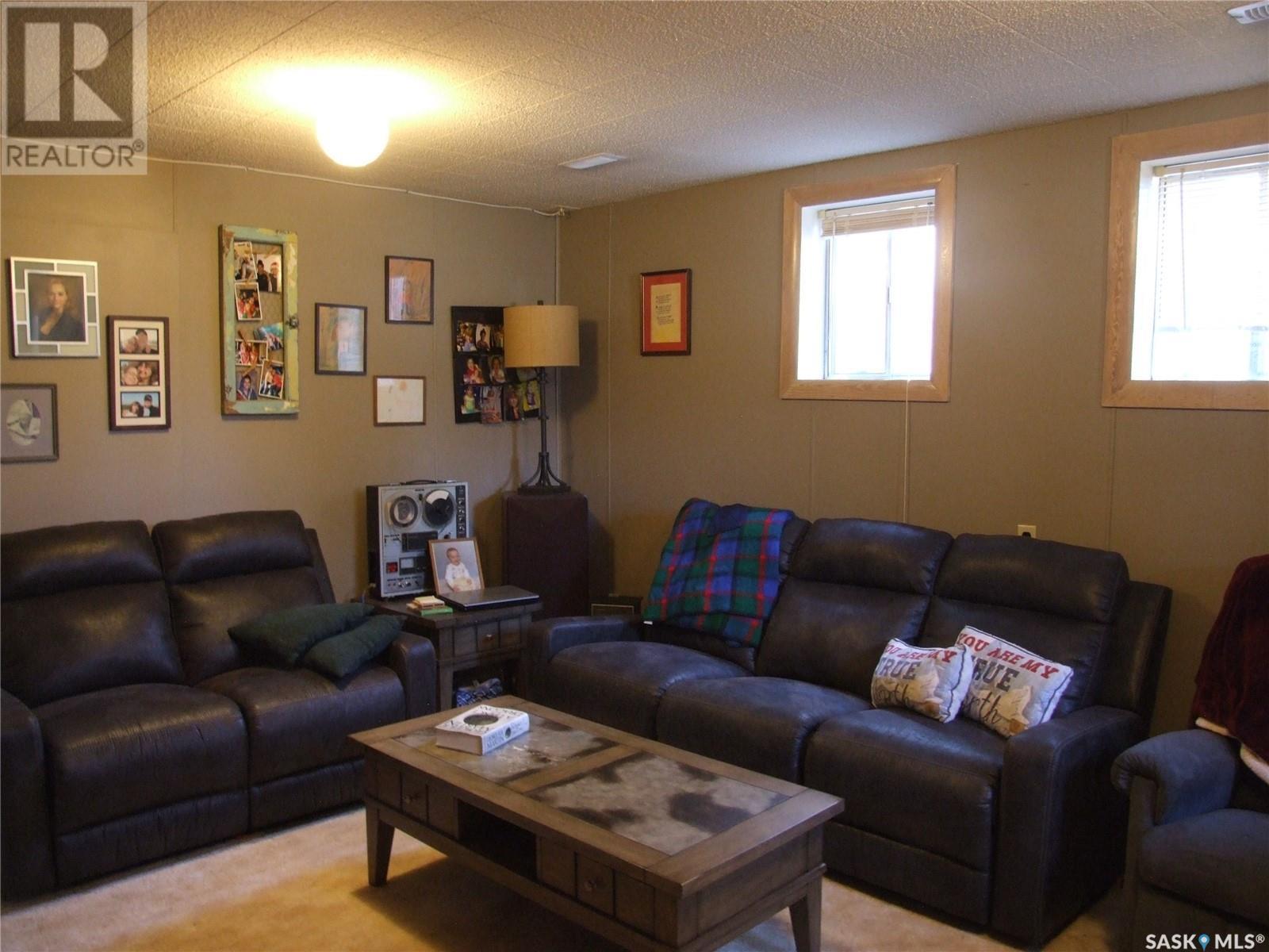 












219 4th AVENUE E

,
Leader,




Saskatchewan
S0N1H0

