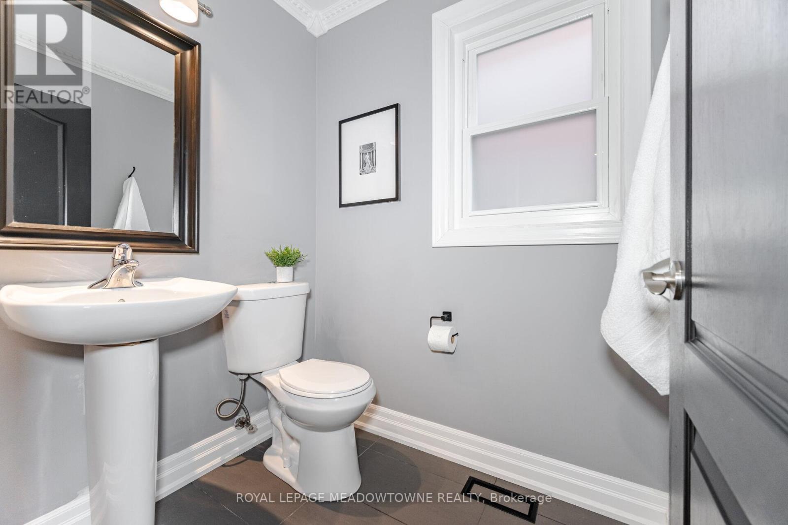 












1240 FIELD DRIVE

,
Milton,




Ontario
L9T6G4

