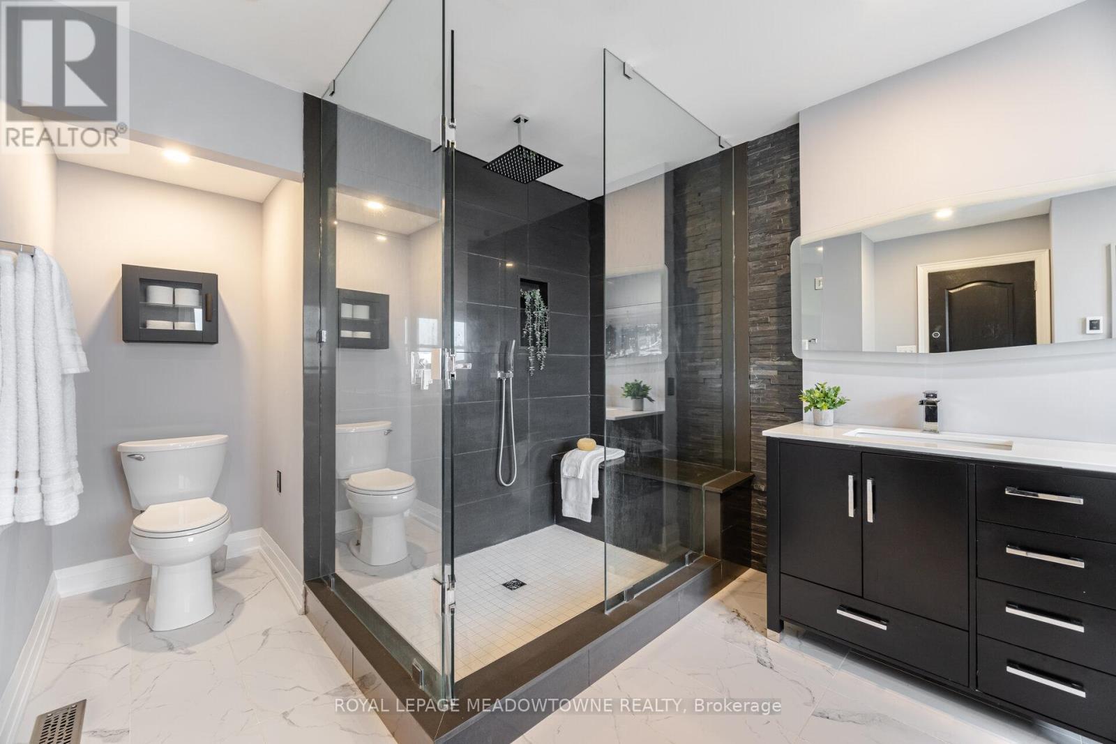 












1240 FIELD DRIVE

,
Milton,




Ontario
L9T6G4

