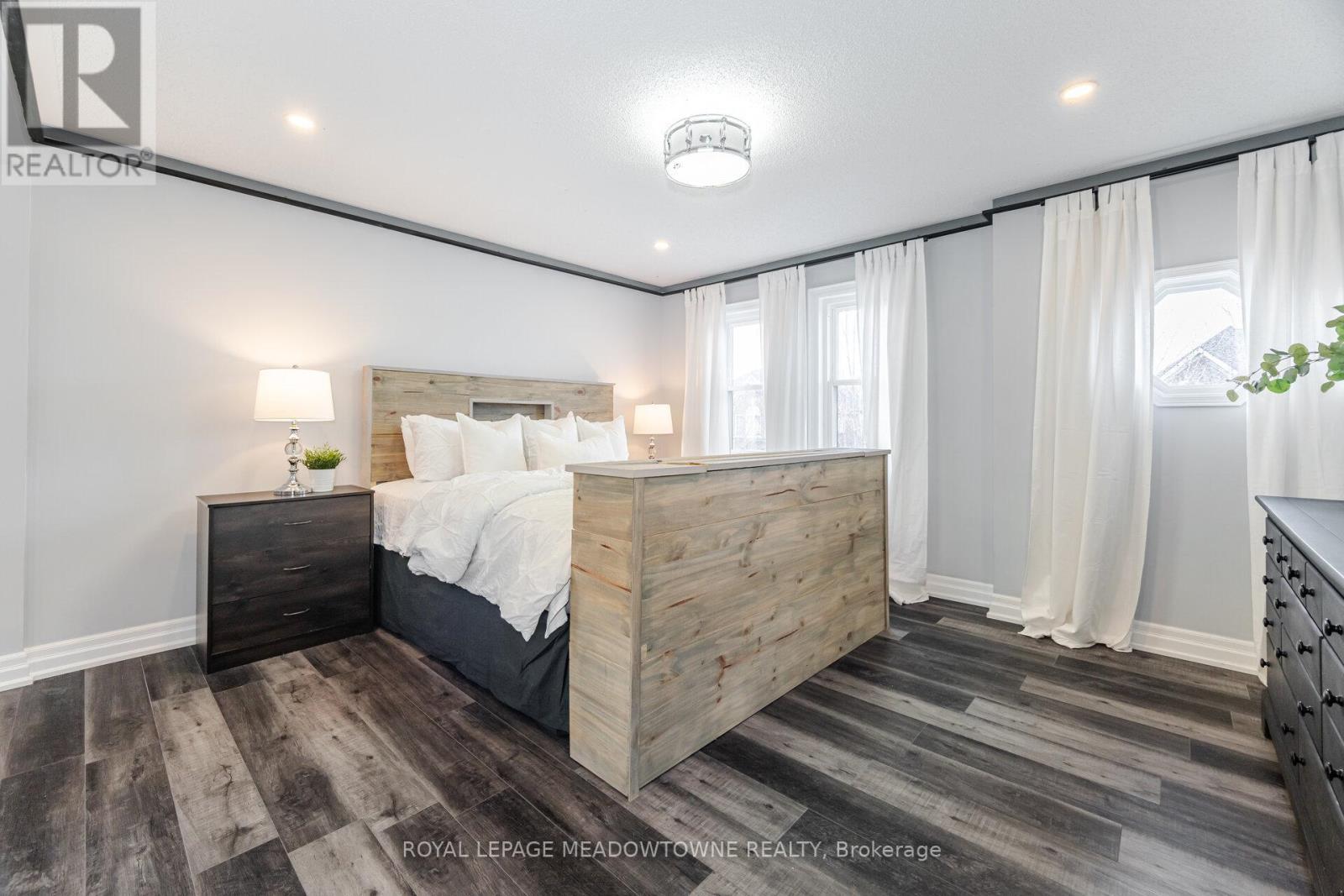 












1240 FIELD DRIVE

,
Milton,




Ontario
L9T6G4

