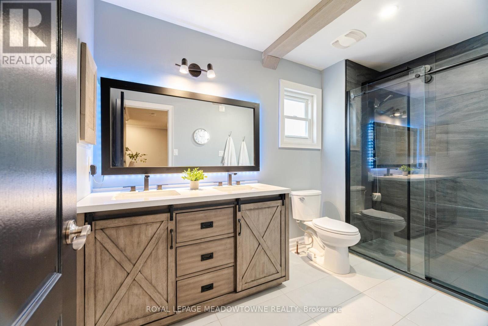 












1240 FIELD DRIVE

,
Milton,




Ontario
L9T6G4

