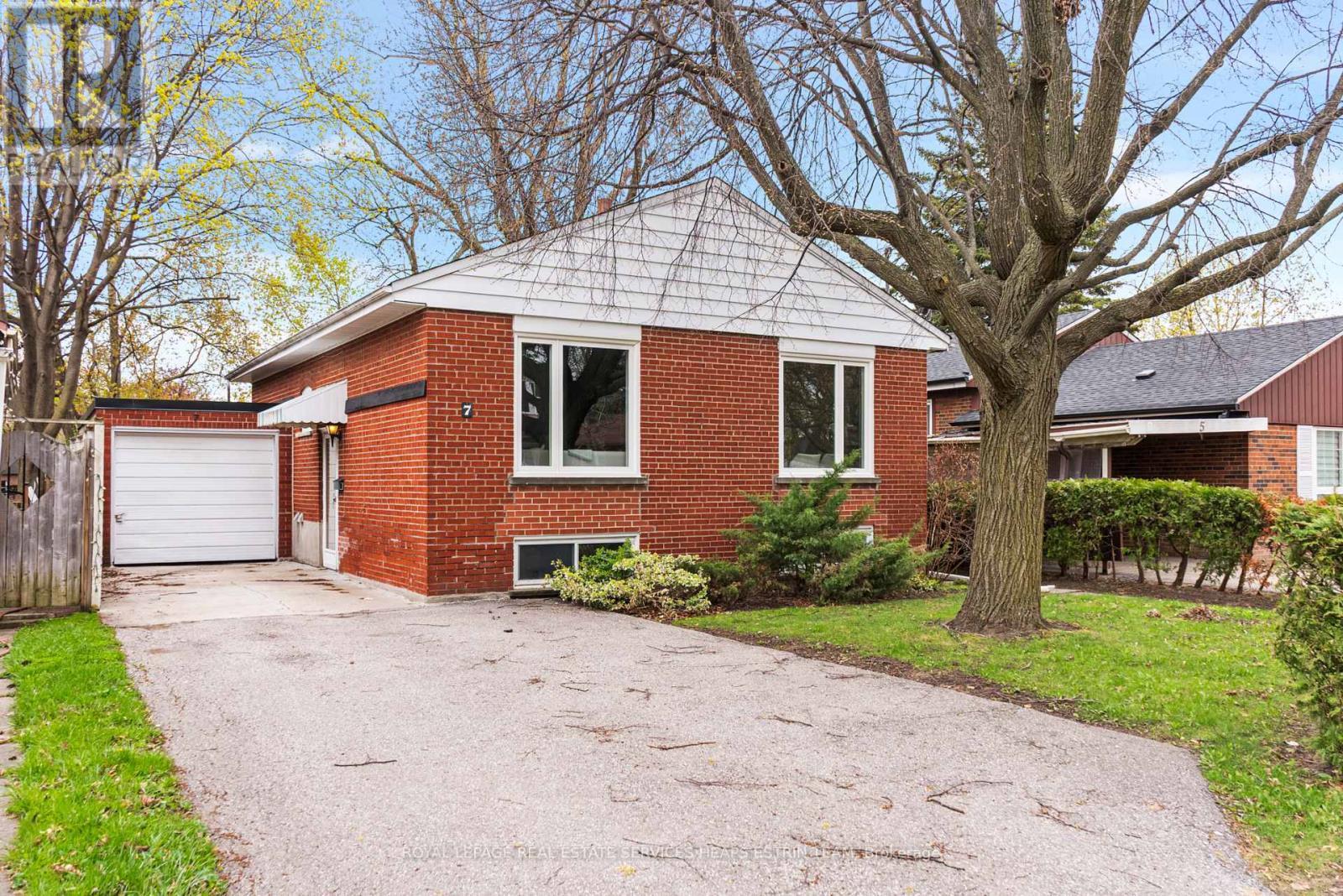 












7 KECALA ROAD

,
Toronto,




Ontario
M1P1K5

