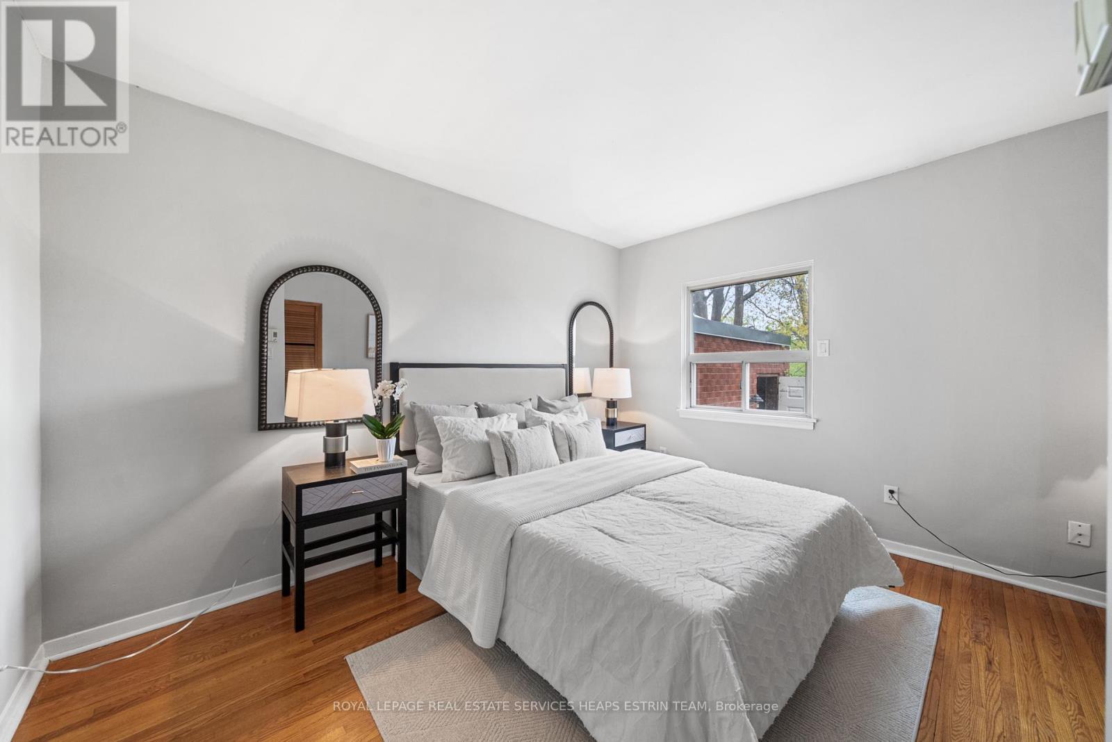 












7 KECALA ROAD

,
Toronto,




Ontario
M1P1K5

