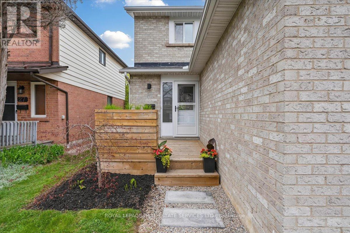 












25 WHEATFIELD ROAD

,
Brampton,




Ontario
L6X2V4

