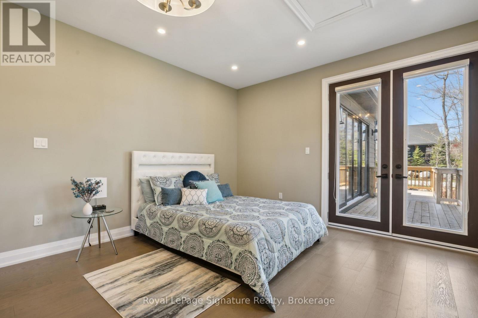 












115 RANKIN'S CRESCENT

,
Blue Mountains,




Ontario
N0H2P0

