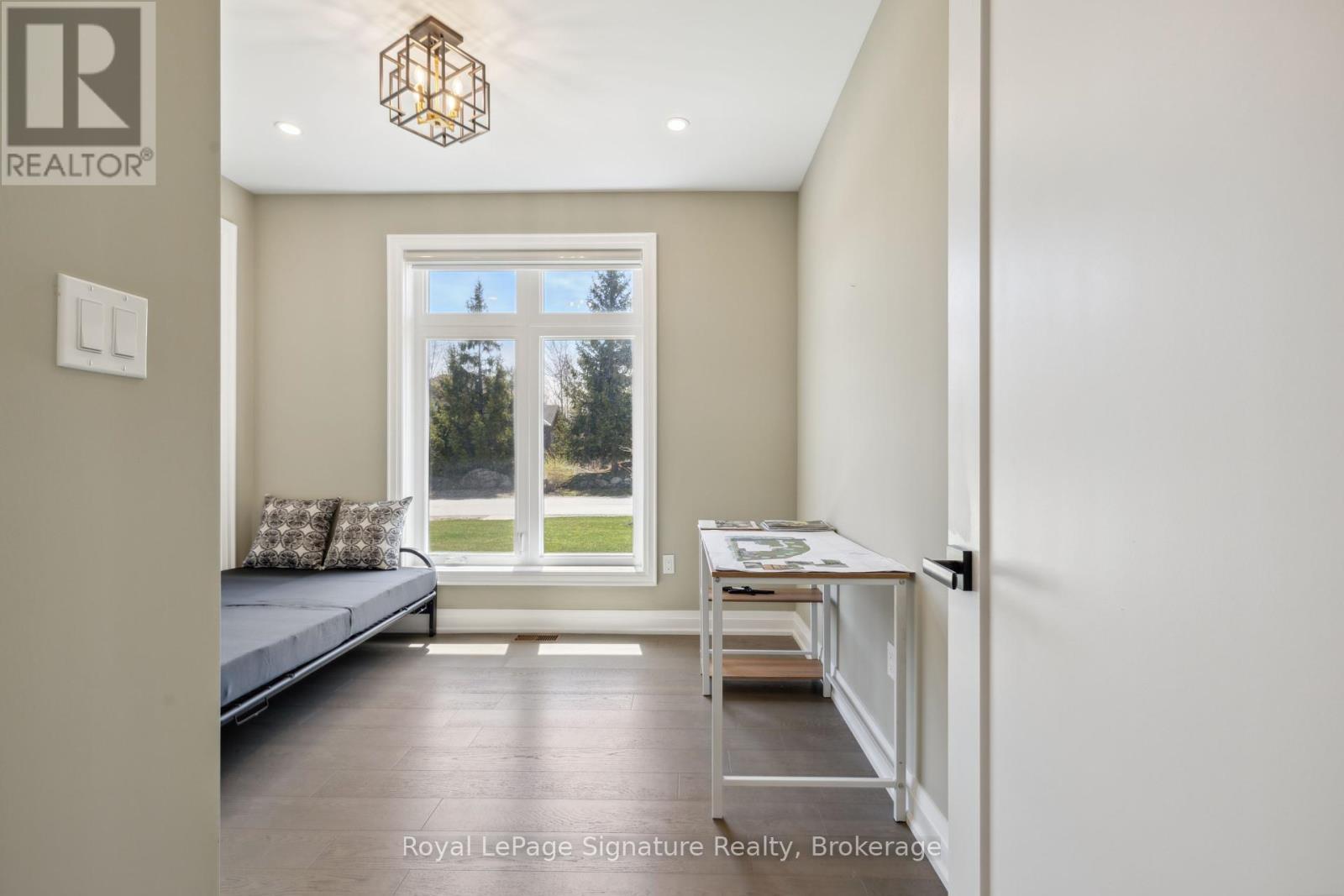 












115 RANKIN'S CRESCENT

,
Blue Mountains,




Ontario
N0H2P0

