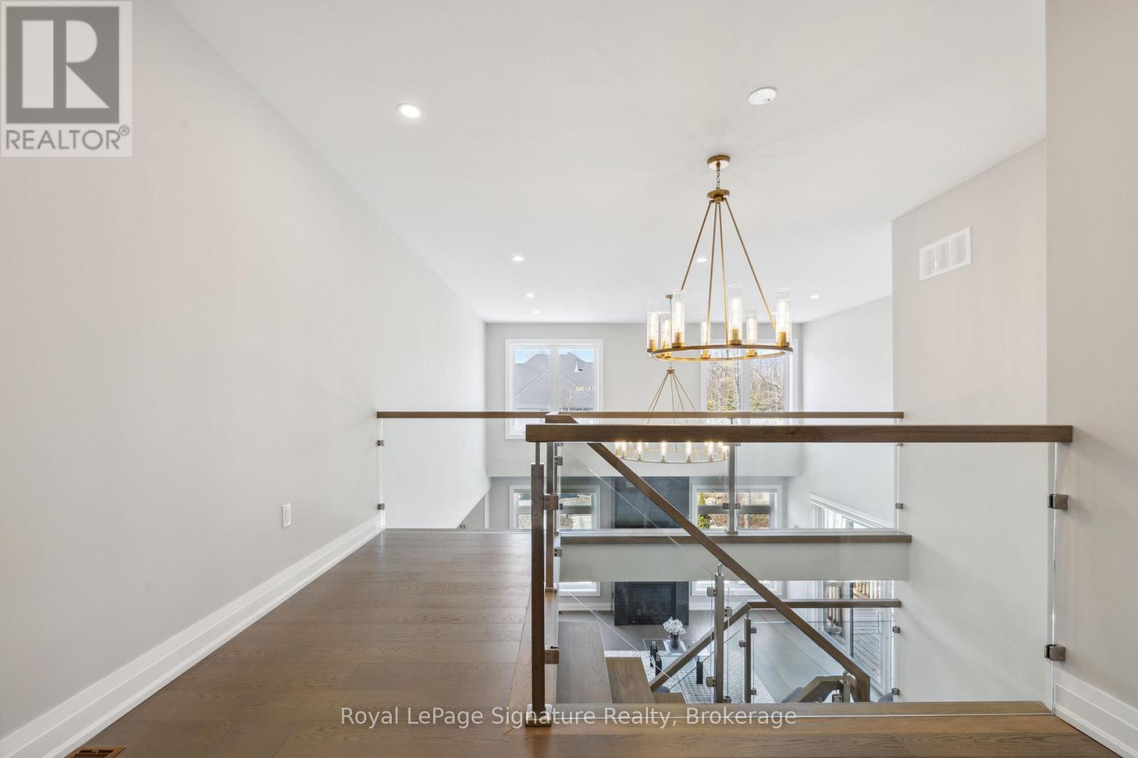 












115 RANKIN'S CRESCENT

,
Blue Mountains,




Ontario
N0H2P0

