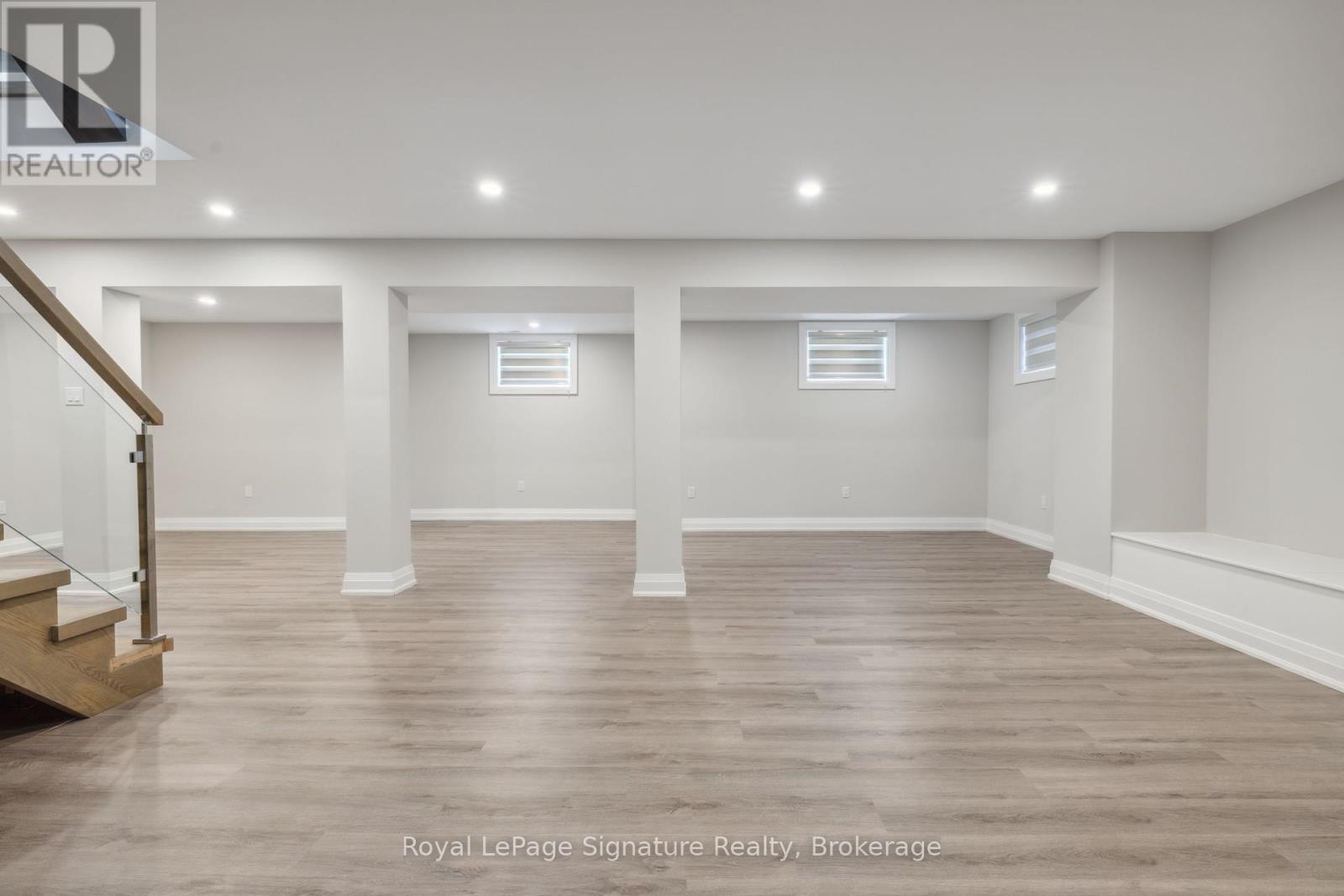 












115 RANKIN'S CRESCENT

,
Blue Mountains,




Ontario
N0H2P0

