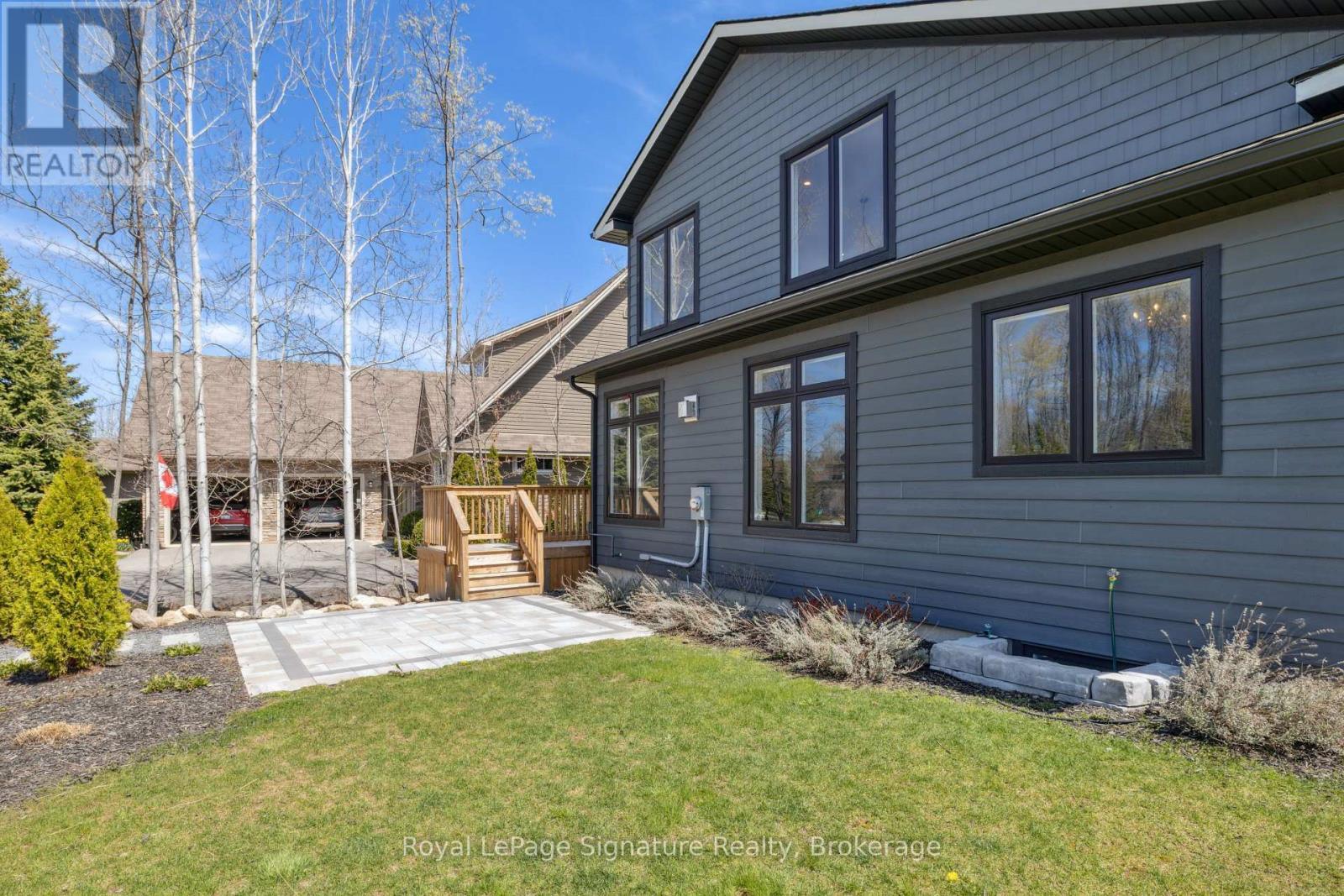 












115 RANKIN'S CRESCENT

,
Blue Mountains,




Ontario
N0H2P0

