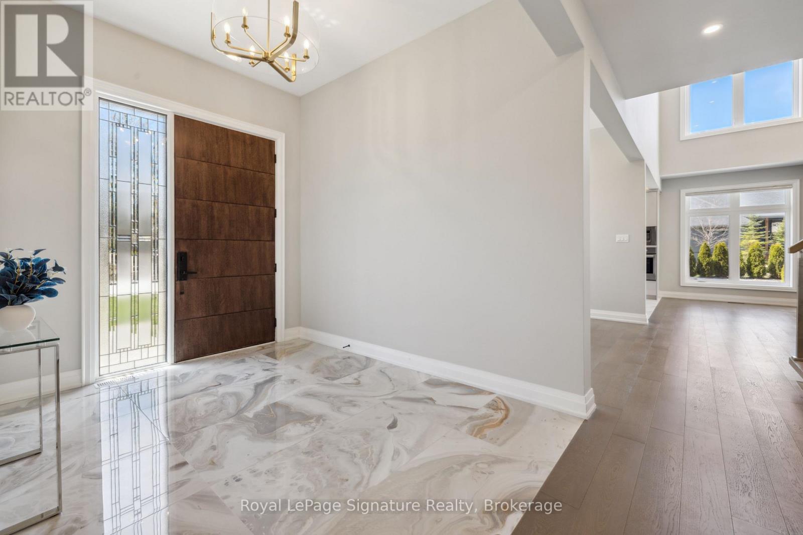 












115 RANKIN'S CRESCENT

,
Blue Mountains,




Ontario
N0H2P0


