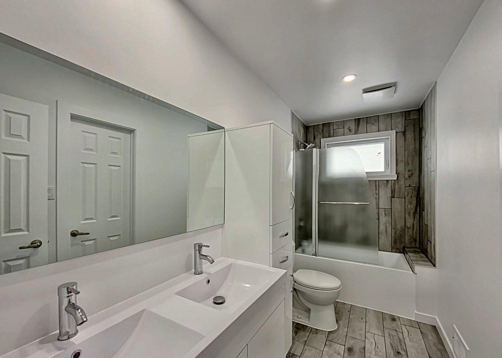 









4552


Rue Grilli

,
Montréal (Pierrefonds-Roxboro),




QC
H9J2B2

