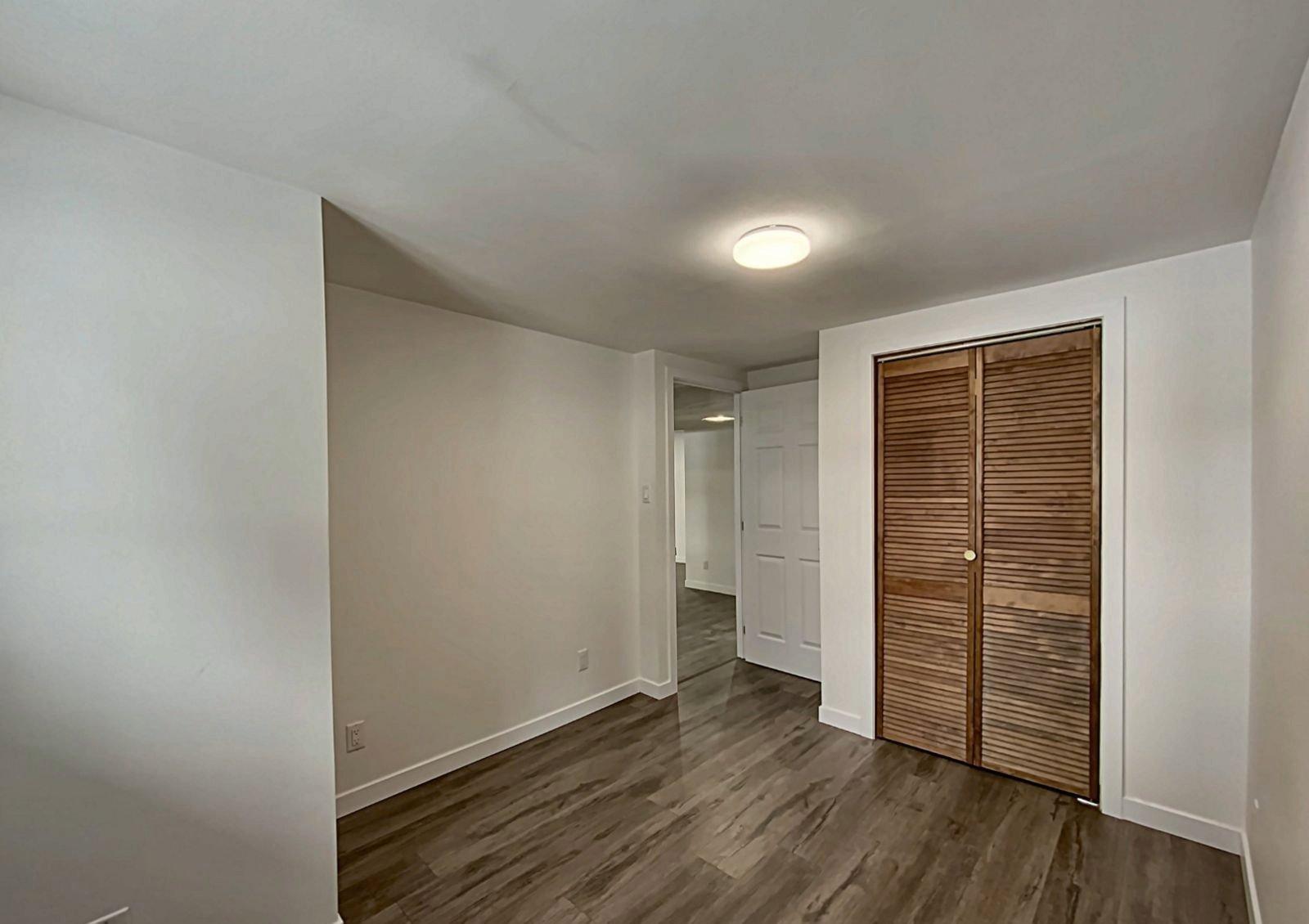 









4552


Rue Grilli

,
Montréal (Pierrefonds-Roxboro),




QC
H9J2B2

