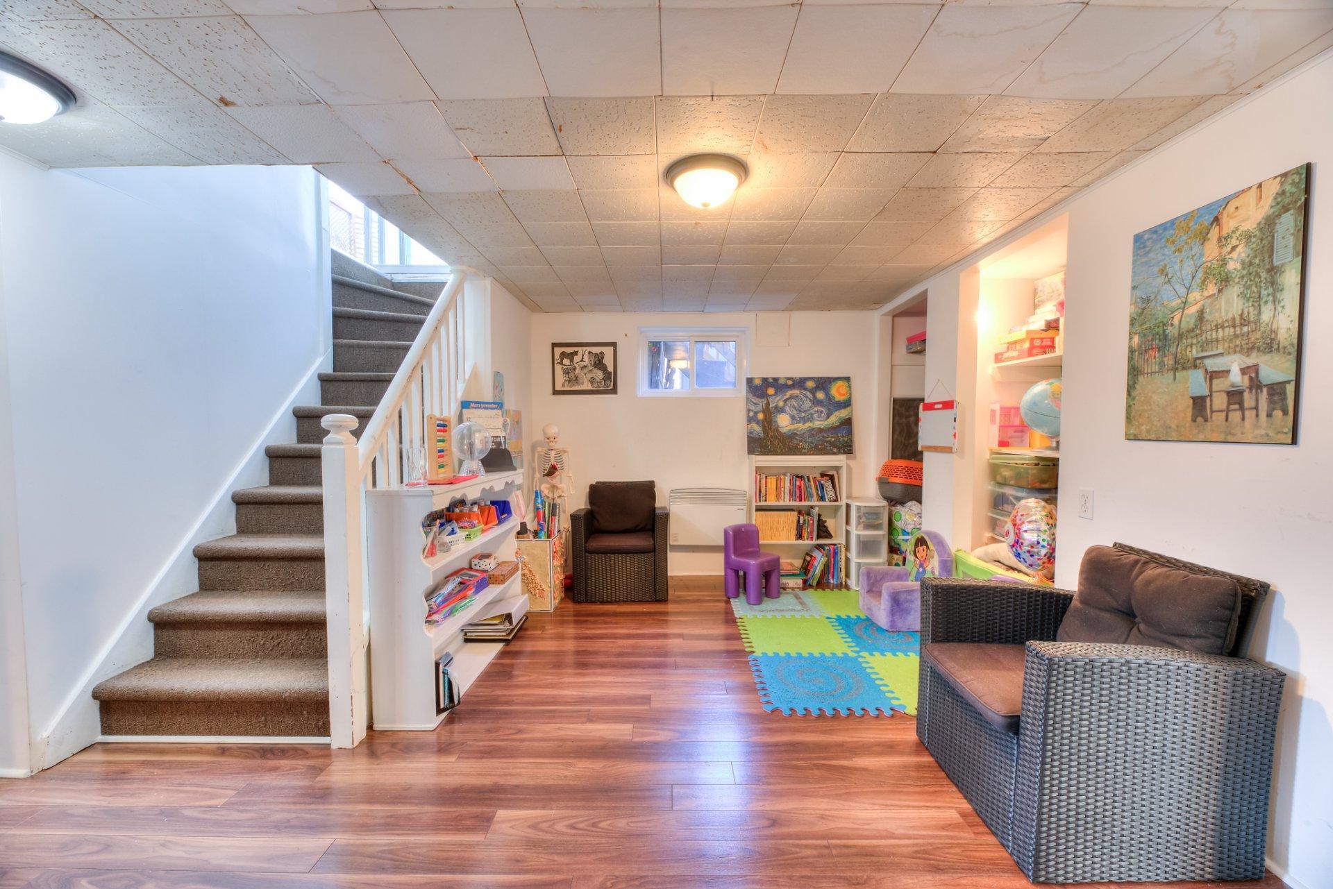 









179


Av. Mariale

,
Laval (Laval-des-Rapides),




QC
H7N3L6

