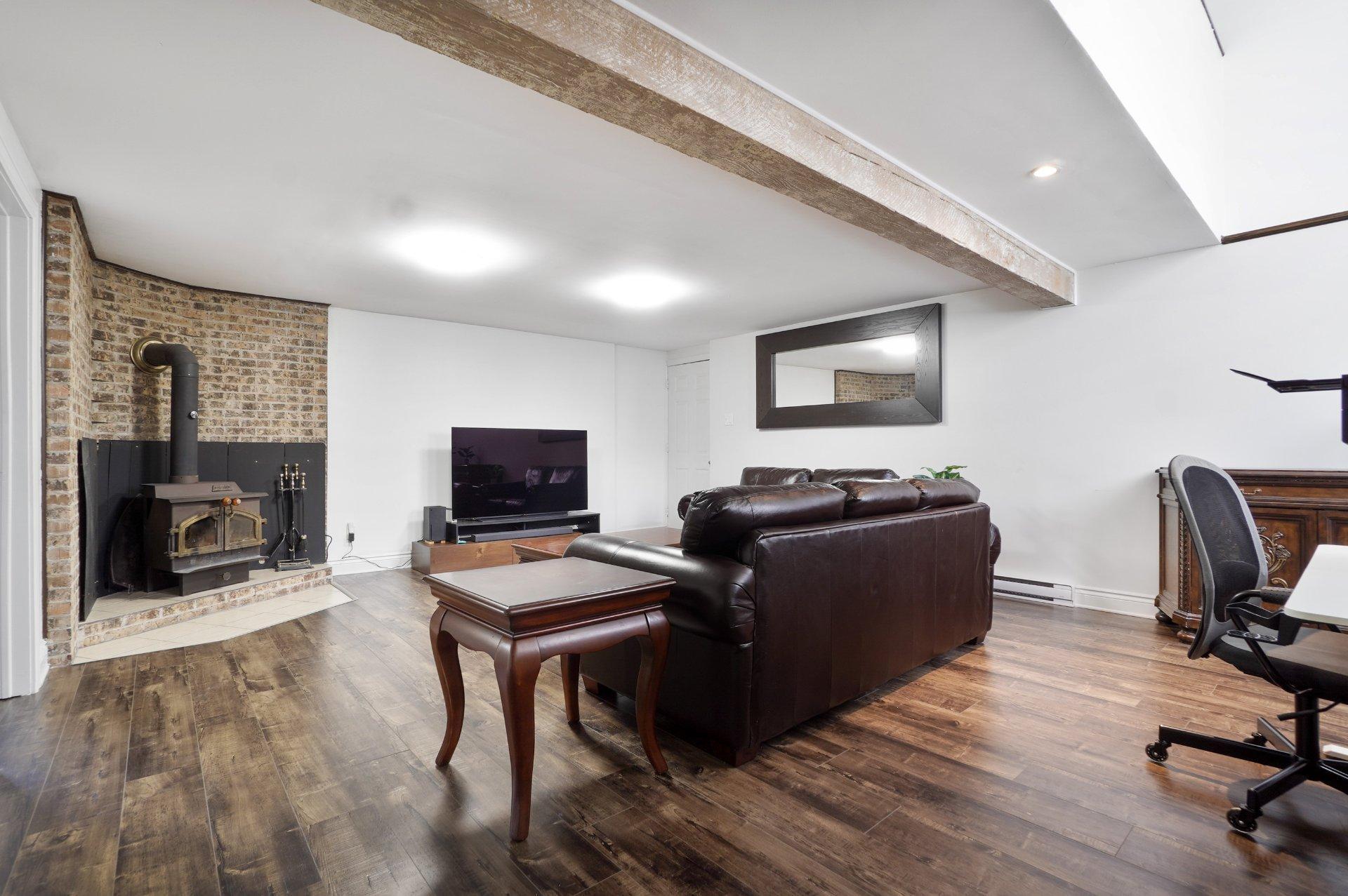 









1B


Rue Olier

,
Saint-Basile-le-Grand,




QC
J3N1L6

