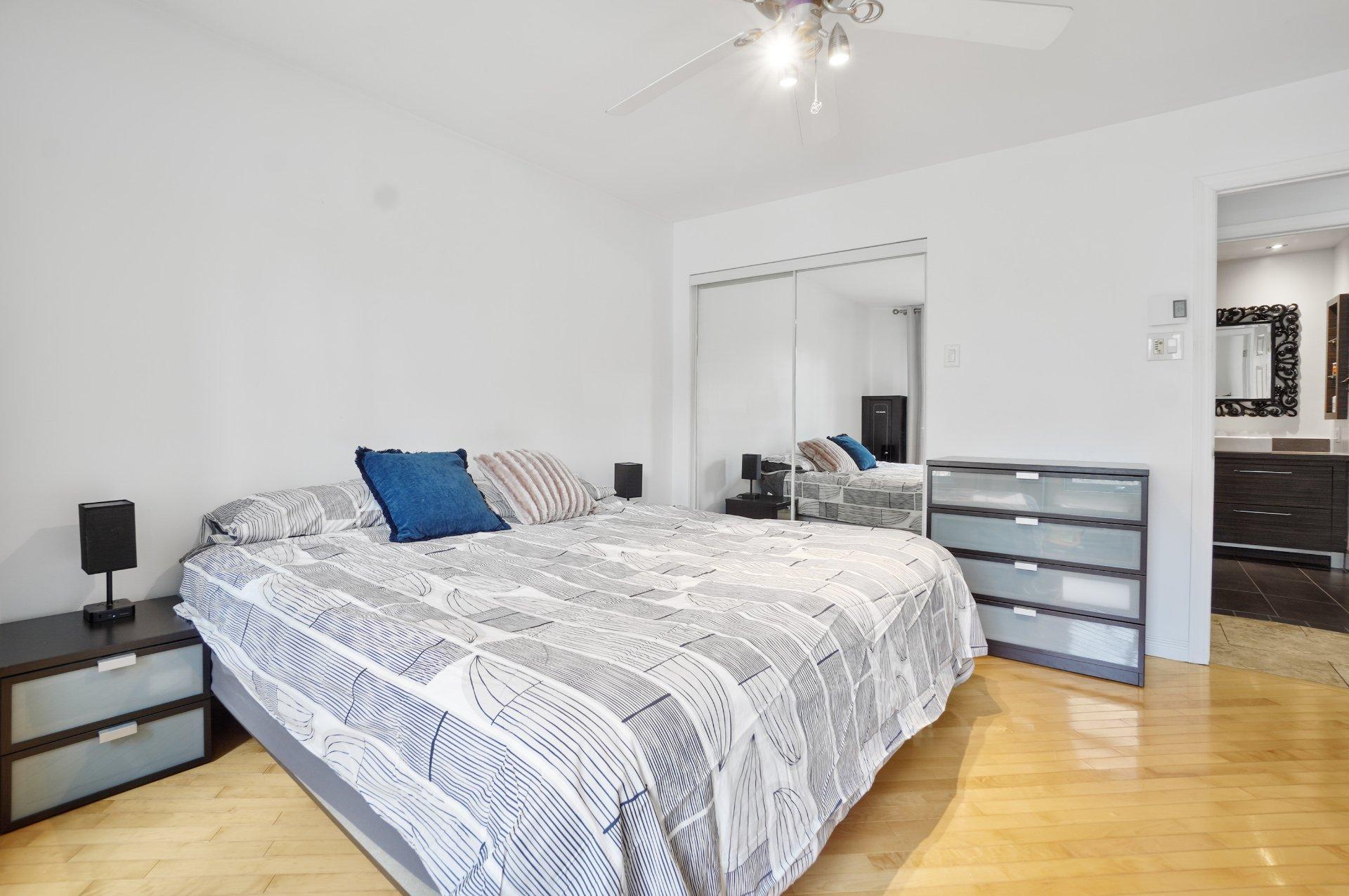 









1B


Rue Olier

,
Saint-Basile-le-Grand,




QC
J3N1L6

