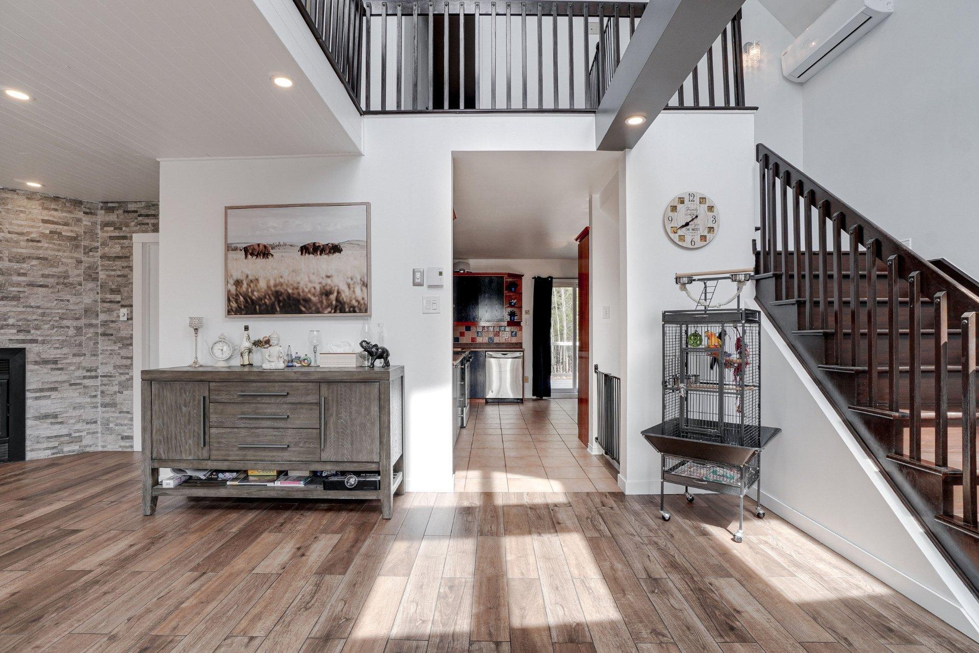 









114


Rue Rudolph

,
Saint-Colomban,




QC
J5K1K7

